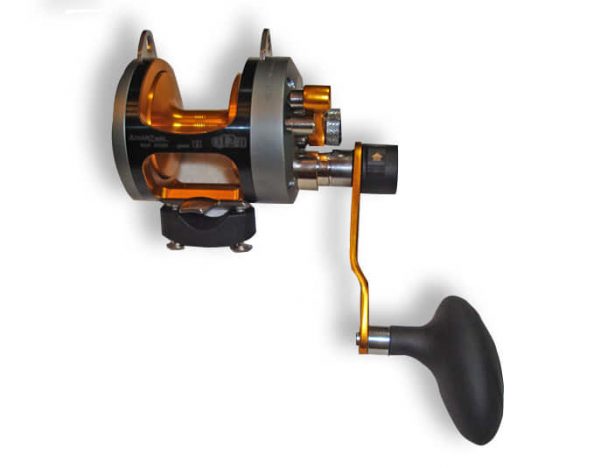 q12 2 two speed fishing reel front view
